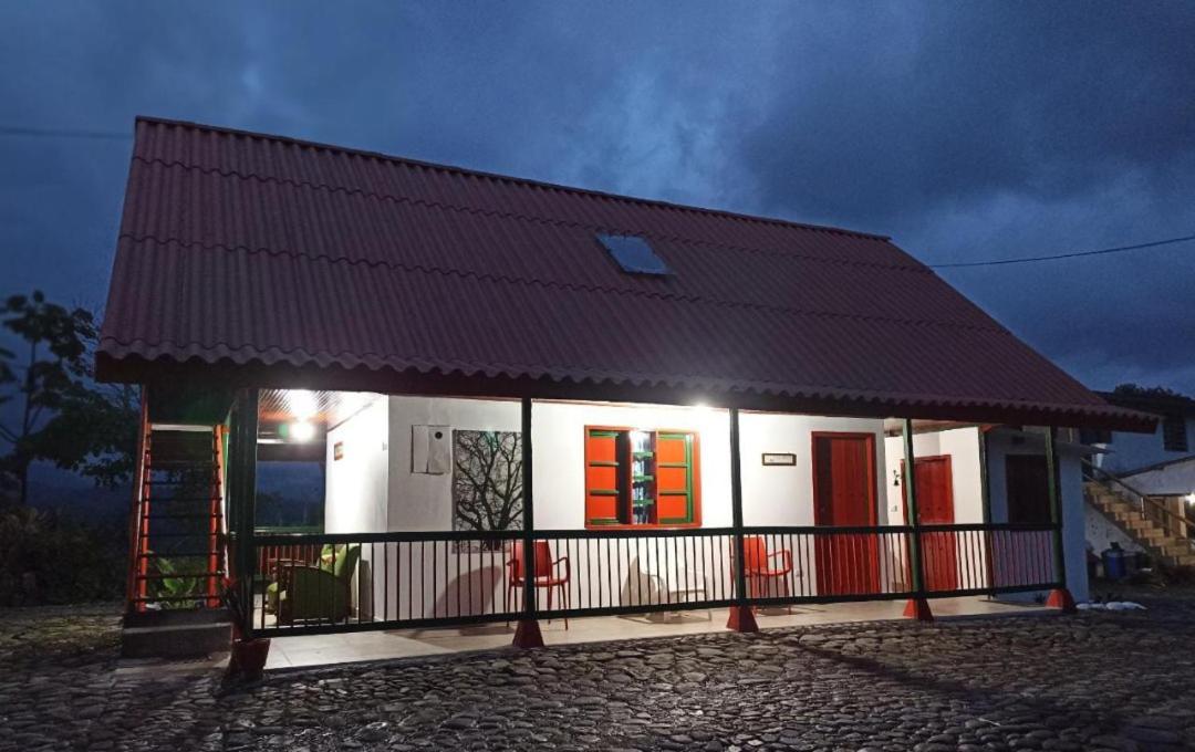פילנדיה Hostal Campestre El Santuario מראה חיצוני תמונה