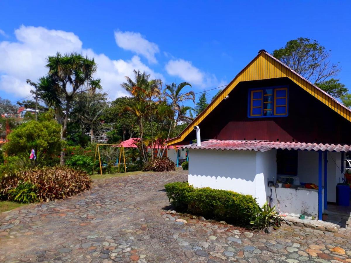 פילנדיה Hostal Campestre El Santuario מראה חיצוני תמונה