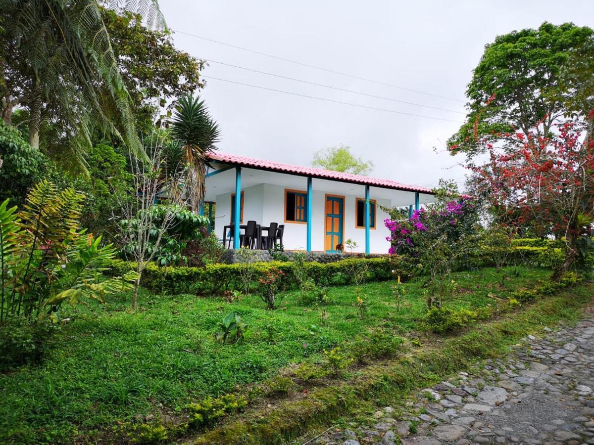 פילנדיה Hostal Campestre El Santuario מראה חיצוני תמונה