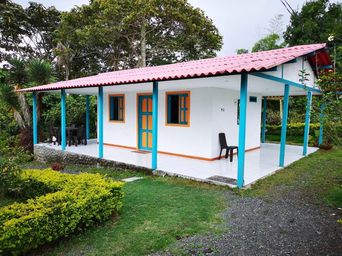 פילנדיה Hostal Campestre El Santuario מראה חיצוני תמונה