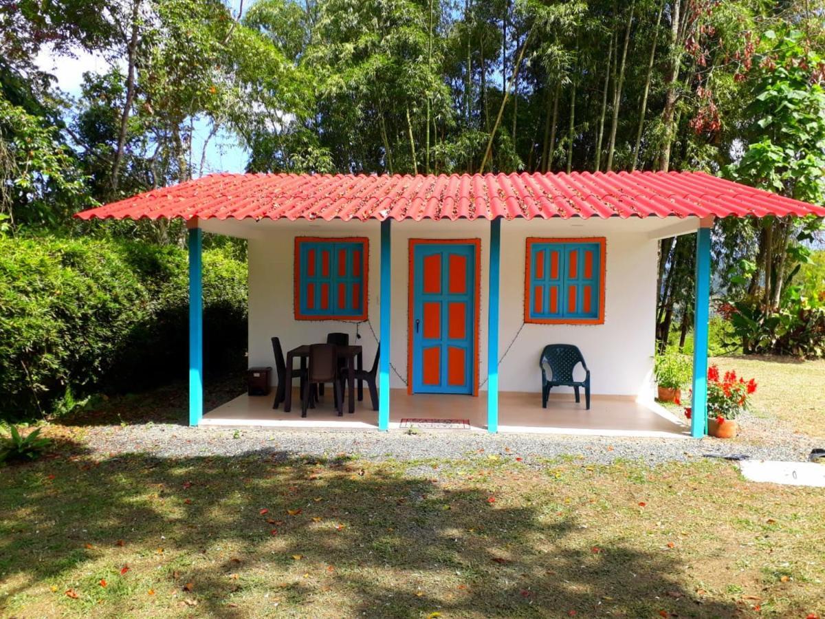 פילנדיה Hostal Campestre El Santuario מראה חיצוני תמונה